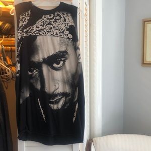Oversized Tupac  tee